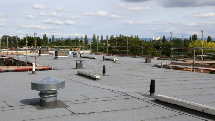 How Long Does A Flat Roof Last
